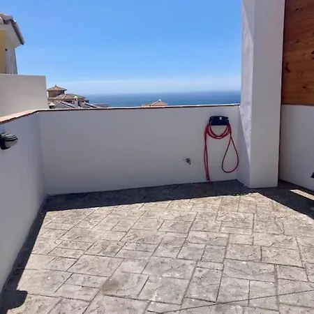 In With Private Pool And Sea View Villa Nerja