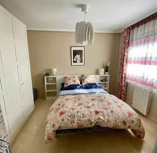 In With Private Pool And Sea View *