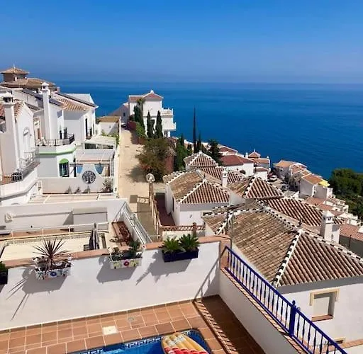 Villa In With Private Pool And Sea View *